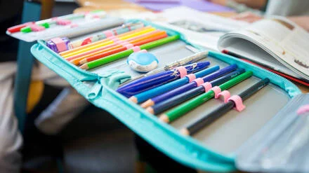 Zu langes Werbelineal: Sch&uuml;ler entdeckt Panne der Berliner Polizei