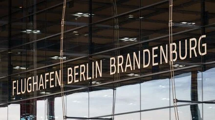 Am Flughafen BER: Mutma&szlig;licher Hamas-Waffenschmuggler festgenommen