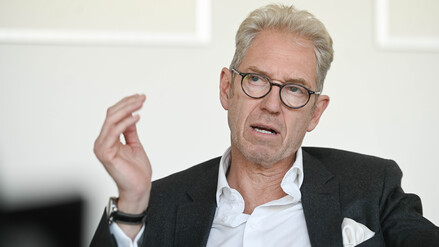 &bdquo;Kein Freifahrtschein f&uuml;r Blaumacher&ldquo;: Kassen&auml;rzte-Chef pl&auml;diert f&uuml;r Abschaffung der Krankschreibung in den ersten drei Tagen