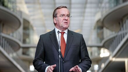 &bdquo;H&ouml;chste Gefahren f&uuml;r Leib und Leben&ldquo;: Pistorius verteidigt Bundeswehr gegen Trumps Nato-Spott