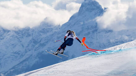 &bdquo;Anscheinend soll es ein Bruch im Unterschenkel sein&ldquo;: Lindsey Vonn st&uuml;rzt bei Abfahrtslauf schwer