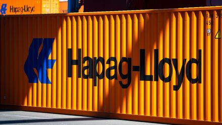 Schifffahrt: Hapag-Lloyd schluckt israelische Reederei Zim
