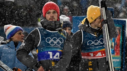 Skisprung-Medaille vom Schnee verweht: Deutschem Team fehlen nach Abbruch 0,3 Punkte zu Bronze