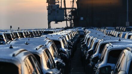 Deutscher Warenhandel 2025: &bdquo;China-Schock&ldquo; trifft vor allem die Autoindustrie