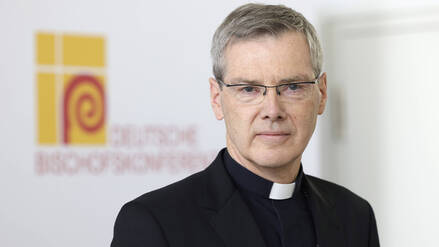 Bischofskonferenz w&auml;hlt neuen Vorsitzenden: Mit Plattdeutsch und guten Vatikan-Kontakten