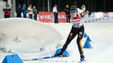 Weltcup in Finnland: So schwach wie nie: Biathletinnen nach Patzer Staffel-16.