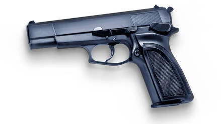 SEK-Einsatz in Berlin: 21-J&auml;hriger bedroht Club-T&uuml;rsteher mit Schusswaffe