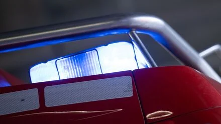 Blaulicht-Einsatz: Senior bei Brand in Strausberg schwer verletzt