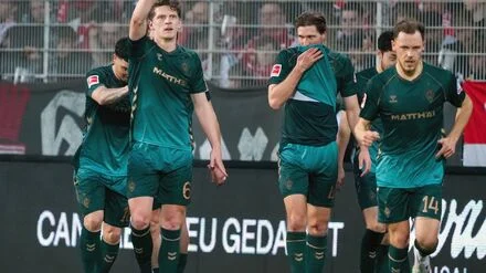 Fu&szlig;ball-Bundesliga: Werder siegt in Berlin und verl&auml;sst die Abstiegspl&auml;tze