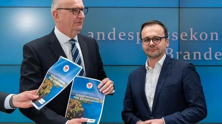 Neue Koalition: SPD und CDU besiegeln Koalition in Brandenburg