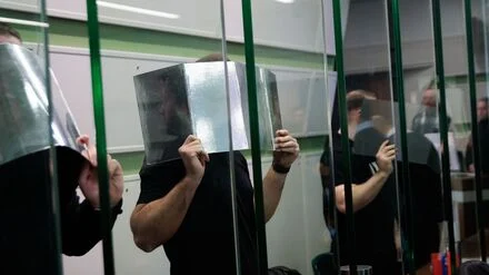 Autos vor Gef&auml;ngnissen angez&uuml;ndet: Clan-Mitglieder gestehen Taten vor Berliner Landgericht