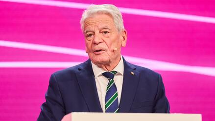 Joachim Gauck bei &bdquo;Miosga&ldquo;: &bdquo;H&ouml;r mal zu, Alter, jetzt reicht&rsquo;s!&ldquo;