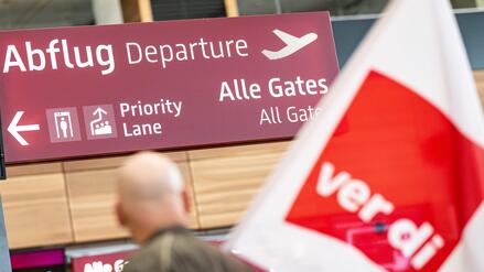 Berliner Flughafen steht am Mittwoch still: Verdi ruft am BER zum Warnstreik auf &ndash; alle Starts und Landungen abgesagt
