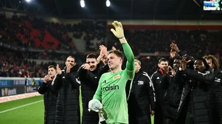 Fu&szlig;ball-Bundesliga: Ausfall nach Rettungstat mit verletzter Hand: Pause f&uuml;r Raab