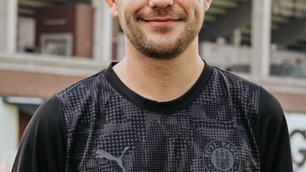 Bundesliga: St. Paulis U19-Coach outet sich &ndash; und kritisiert Fu&szlig;ball