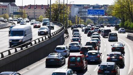 Berliner Verkehrsinformationszentrale warnt: Volle Stra&szlig;en vor Ostern und am Wochenende