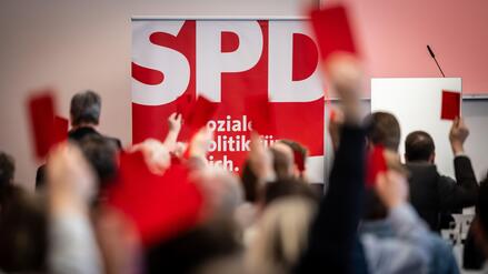 &bdquo;Mit diesem Kurs marschieren wir in den Abgrund&ldquo; : Jusos fordern Neuaufstellung der SPD-F&uuml;hrung
