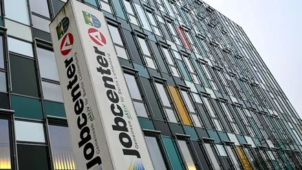 Arbeitslosigkeit leicht gesunken: Berlin verzeichnet 2800 weniger Arbeitslose als im Vormonat