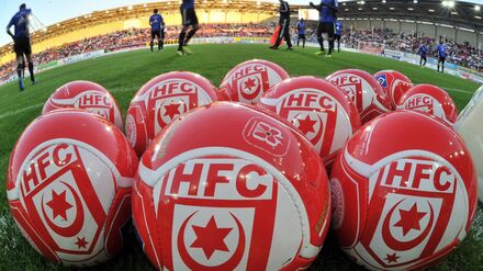 Fu&szlig;ball: Anti-RB-Beschluss bei Halle: Leipziger kommentieren nicht