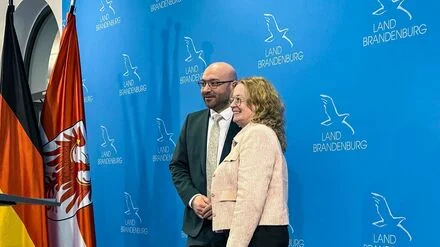 Personal: Woidke verteidigt zwei neue Staatssekret&auml;re f&uuml;r Brandenburg