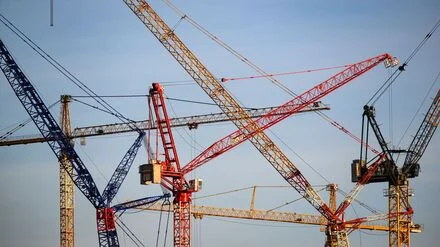 Umfrage: Ifo-Institut: Gesch&auml;ftsklima im Osten k&uuml;hlt sich weiter ab