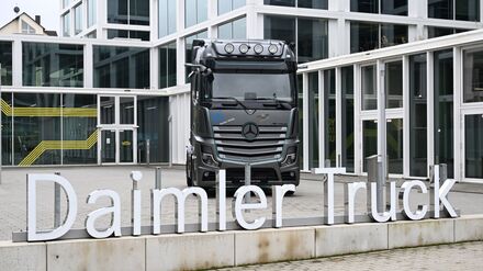 Um Kosten zu sparen: Lkw-Hersteller Daimler Truck plant neues Werk in Tschechien