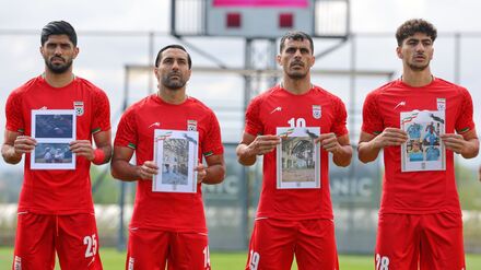 Krieg im Nahen Osten: Botschaft zu Krieg: Iranisches Team zeigt Bilder von Kindern