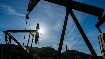 Iran-Krieg: &Ouml;lpreise brechen nach Waffenruhe-Ank&uuml;ndigung ein