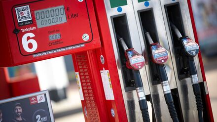 Teurer Sprit: Koalition: Energiepreis-Entlastungen trotz Waffenruhe n&ouml;tig