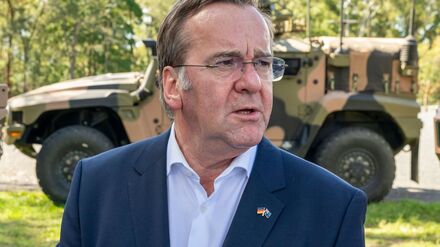 Neuer Wehrdienst: Pistorius: L&auml;ngere Auslandsreise muss nicht angezeigt werden