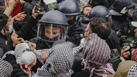 Schr&auml;nkt Deutschland die Grundrechte zu stark ein?  : Kritik des Europarats zu Gaza-Demos st&ouml;&szlig;t auf geteiltes Echo