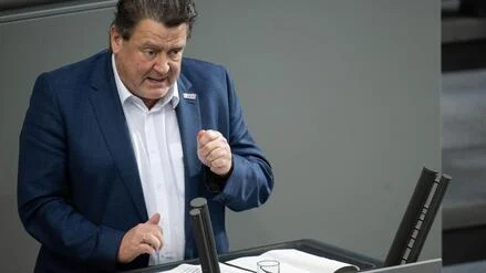 Nach R&uuml;ge aus Bundestag: AfD stoppt Werbeverdienste mit Bundestagsreden