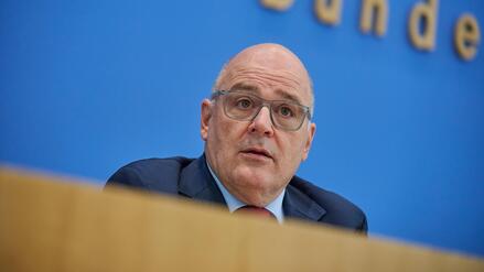 BDA sieht &bdquo;zentralen Fehler&ldquo;: Arbeitgeber rechnen mit geringer Nutzung der 1000-Euro-Pr&auml;mie