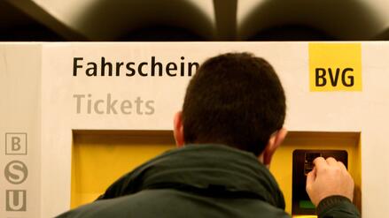 Willkommen in der Zukunft?: Ticketautomaten der Berliner BVG nehmen keine Banknoten mehr an