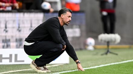 Fu&szlig;ball-Bundesliga: Neue Handynummer: Ex-Coach Wagner will sich nicht anbiedern