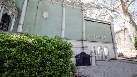 &bdquo;Verteidigung der Menschenrechte&ldquo;: Biennale-Jury will Russland und Israel nicht ber&uuml;cksichtigen