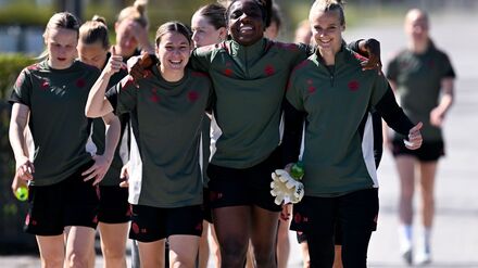 Champions League: Aus 1:7 gelernt: Bayern-Frauen glauben an Coup gegen Bar&ccedil;a