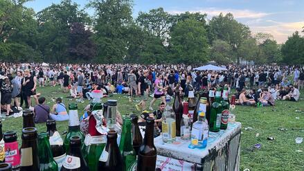 1. Mai in Berlin: Der Treptower Park wird f&uuml;r Partys gesperrt &ndash; der Schlesische Busch nicht