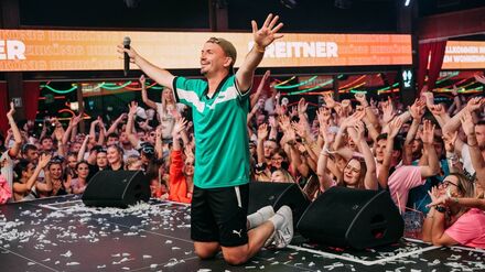 Fu&szlig;ball trifft Malle: Ballermann-Hit wird zum Schalke-Soundtrack f&uuml;r den Aufstieg