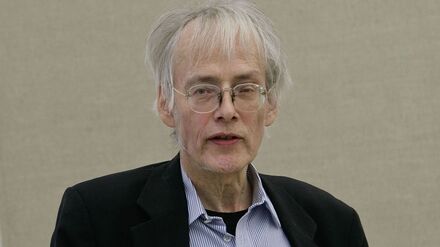 Nachrufe: &bdquo;Hintergr&uuml;ndig humorvoll und rigoros&ldquo; &ndash; Timm Ulrichs ist tot