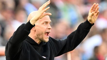 Fu&szlig;ball-Bundesliga: Klassenverbleib auf der Couch? - Wagner h&auml;tte nichts dagegen