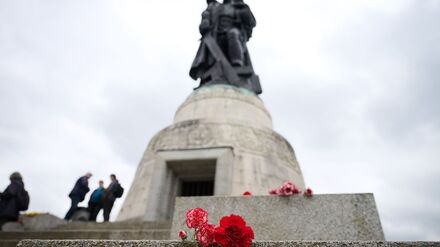 Geschichte: Gedenken an Kriegsende in Berlin bislang ohne St&ouml;rungen