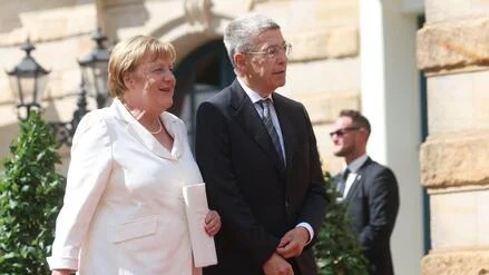 &bdquo;Der Mann an Angela Merkels Seite&ldquo;: Joachim Sauers neue Einblicke in ein bewegtes Leben