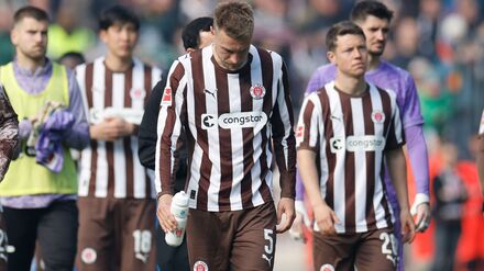 Fu&szlig;ball-Bundesliga: Fan-Trost bei St. Paulis Abstieg - Wolfsburger Hoffnungen