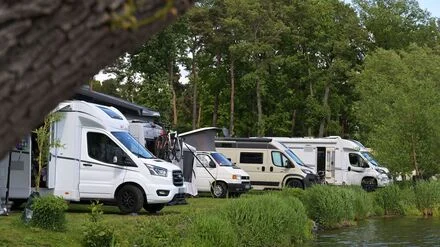 Sommersaison: Campingsaison l&auml;uft in Brandenburg eher verhalten an