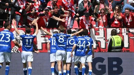 Fu&szlig;ball: Energie Cottbus nach zw&ouml;lf Jahren zur&uuml;ck in zweiter Liga