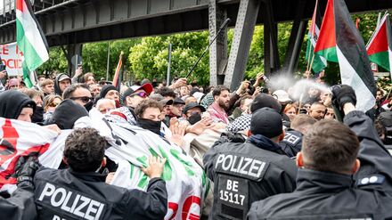 Nahost-Konflikt: Pal&auml;stina-Gedenktag-Demo: Aggressive Stimmung und Festnahmen
