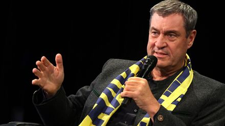 Sorge vor den Radikalen: AfD weiter im Aufwind &ndash; S&ouml;der sieht Gefahr f&uuml;r Demokratie