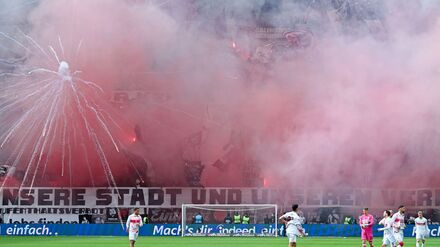 Eintracht entsetzt: Zwei Verletzte durch Pyrotechnik in Frankfurt